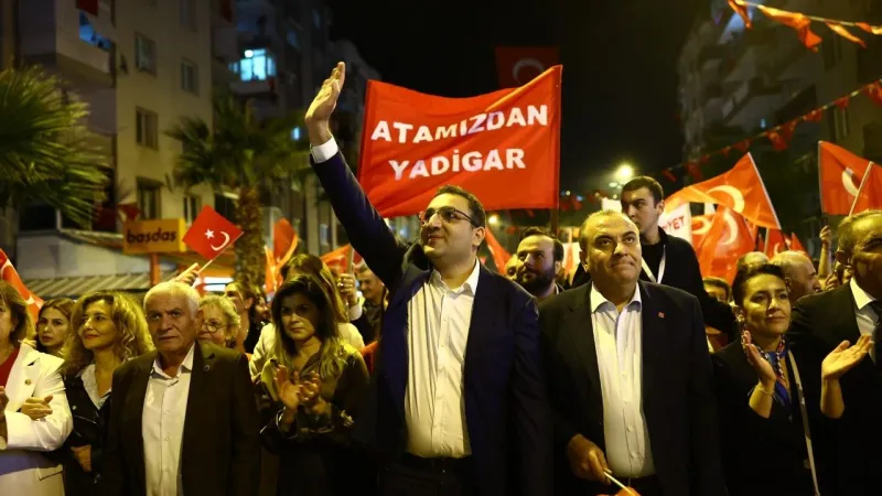 102. yıl coşkusu sokaklara taştı: Balçova’da muhteşem Cumhuriyet kutlaması