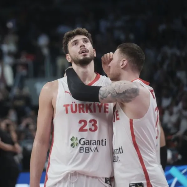 12 Dev Adam Coşturdu! Futbol Dünyasından Milli Takıma Özel Mesajlar