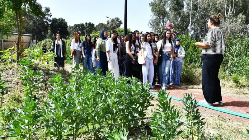 5 yaştan 80 yaşa kadar: İzmir'de yeni çiftçiler yetişiyor