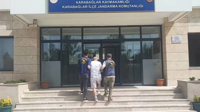 7 yıldır firariydi: Suç makinesi İzmir’de yakayı ele verdi