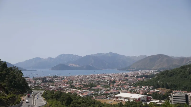 Akdeniz'deki depremden 75 kişi etkilendi: Bir genç hayatını kaybetti