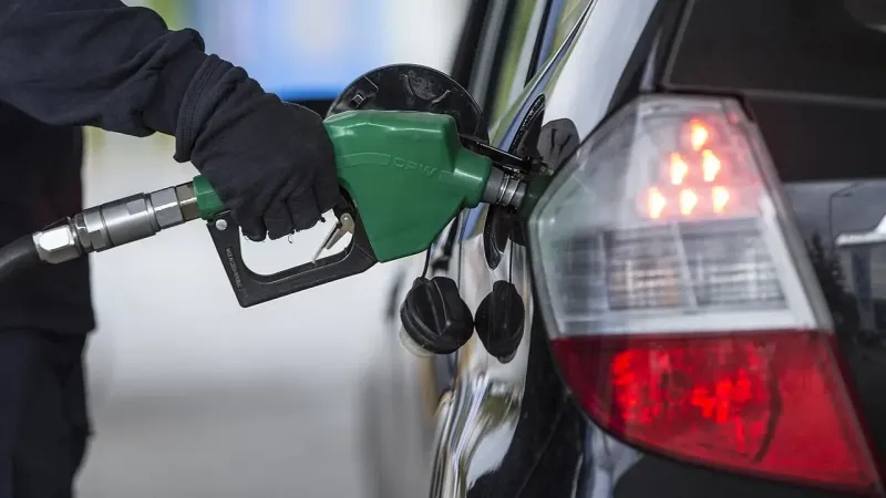 Araç sahiplerini üzecek haber: Benzine zam geliyor!