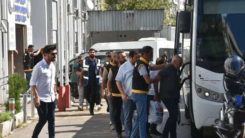 İzmir Dahil 6 İlde Şafak Operasyonu! Suç Örgütü Çökertildi!