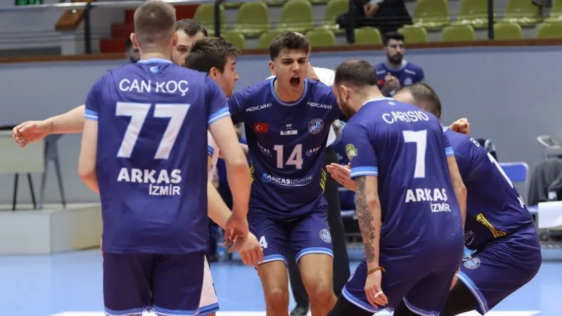 Arkas Spor 5 oyuncusuyla yollarını ayırdı