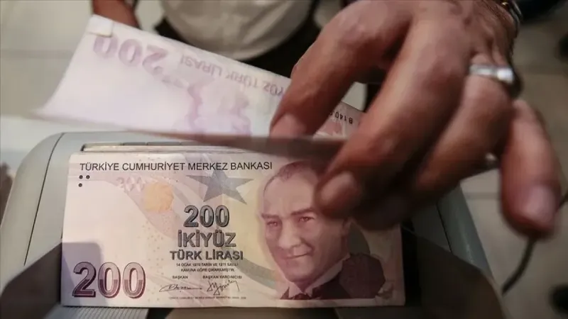 Asgari ücret ve emeklilere ara zam gelecek mi? AKP’den temmuz ayı için kritik açıklama