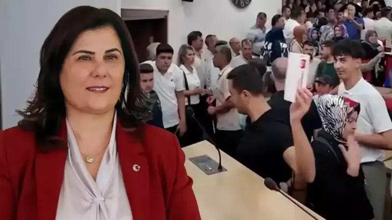 Aydın'da Çerçioğlu gerilimi sürüyor: CHP logolu kartları yere attılar