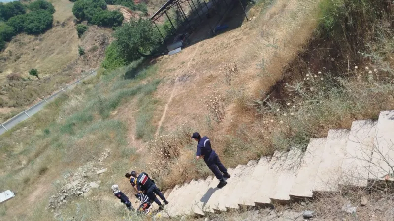 Aydın'da Korkunç Kaza! 12 Yaşındaki Çocuk Dereye Uçtu!