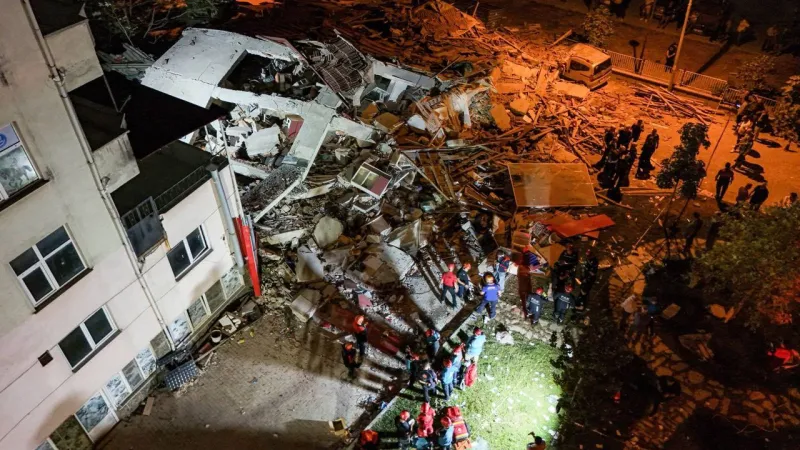 Balıkesir Depremi: Bakanlık Acil Yardım Ödeneği! Son Durum Ne?