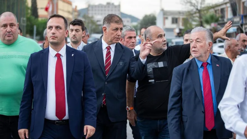 Başkan Tugay Ayakkabıcılar Sitesi'ni ziyaret etti