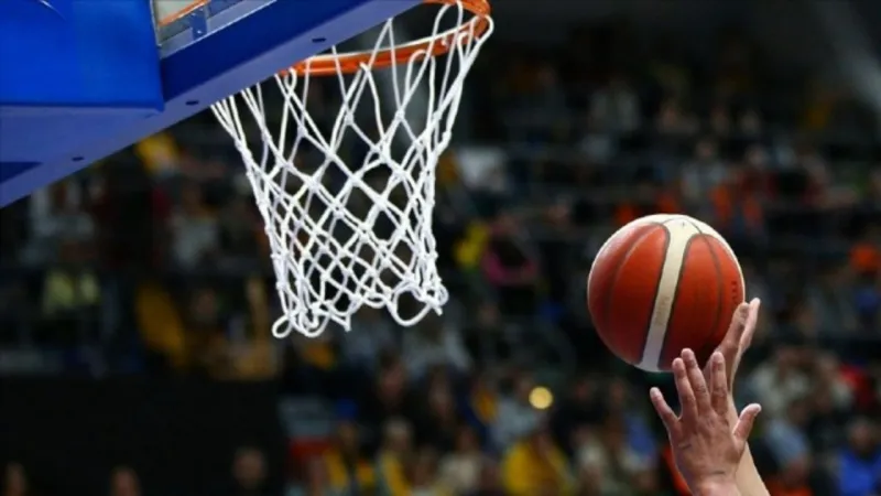 Basketbolda nefesler kesildi: Play-off tüm hızıyla sürüyor