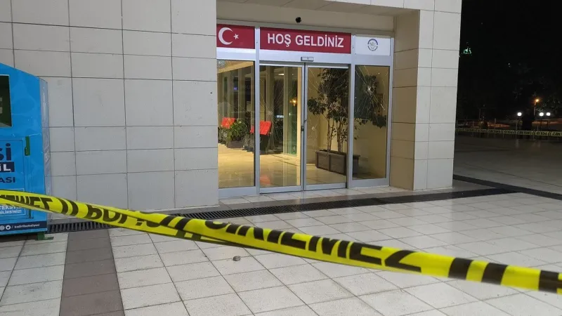 Belediye binasına saldırı sonrası Başkan Olcar: Taşla sinecek bir belediye değiliz