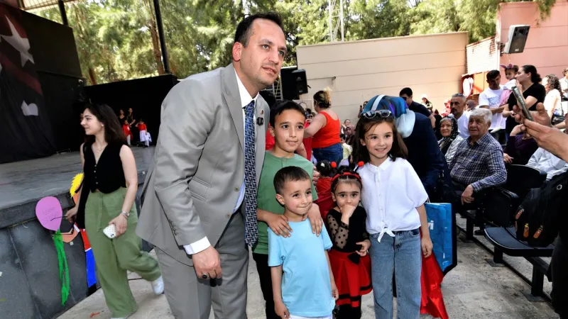 Bornova’da eğitimde fırsat eşitliği: Minik öğrencilere destek