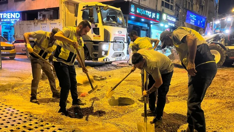 Bornova'da Okul Yolları Yenilendi! Öğrenciler Şokta!