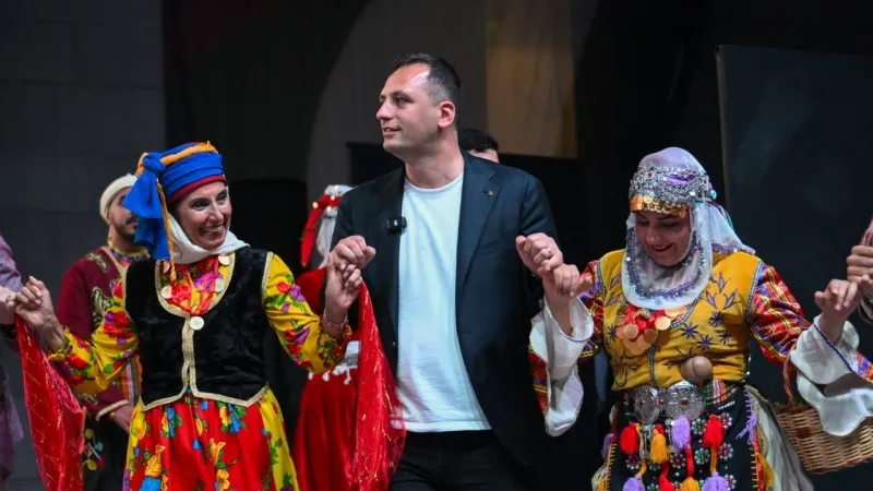 Bornova'da unutulmaz halay gecesi