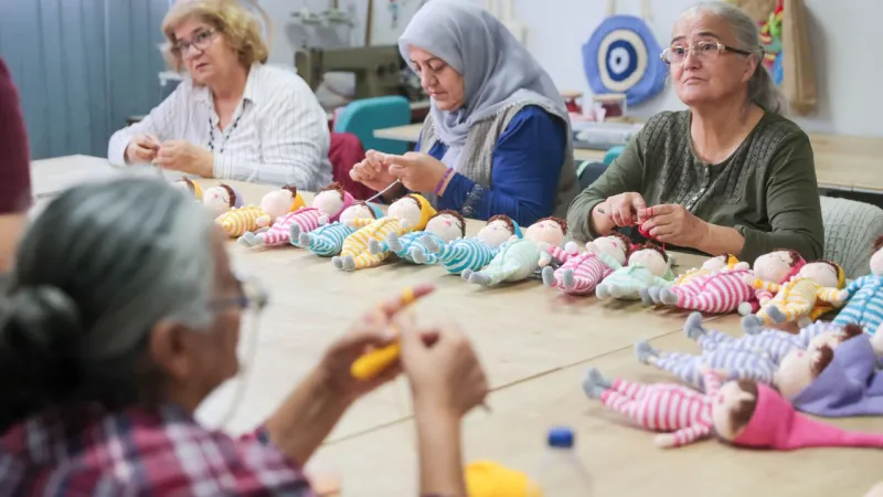 Buca’da iyilik ilmek ilmek örüldü