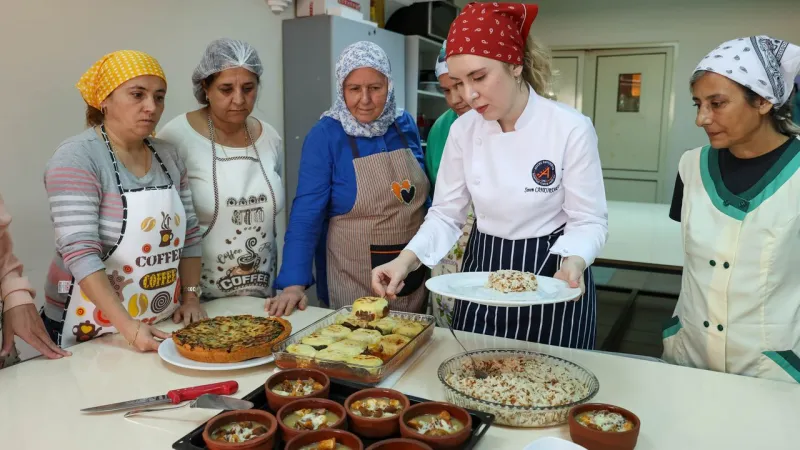 Buca'da Ücretsiz Dünya Mutfağı Kursu: Lezzet Şöleni Başlıyor!