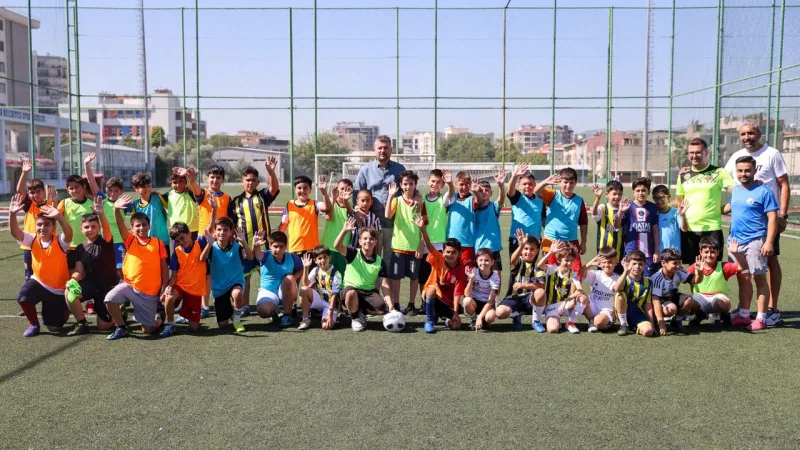Buca'da Ücretsiz Spor Fırsatı! Kick Boks ve Futbol Kursları Başlıyor