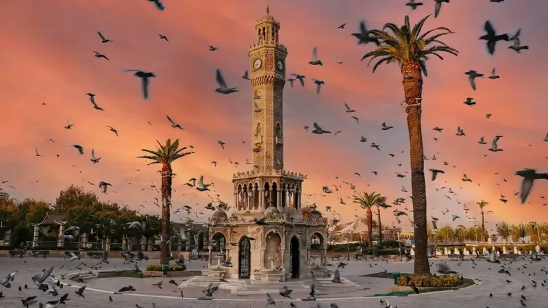 İzmir'e Yeni Gelen Öğrencilere Müjde! Ücretsiz Kent Turu Fırsatı