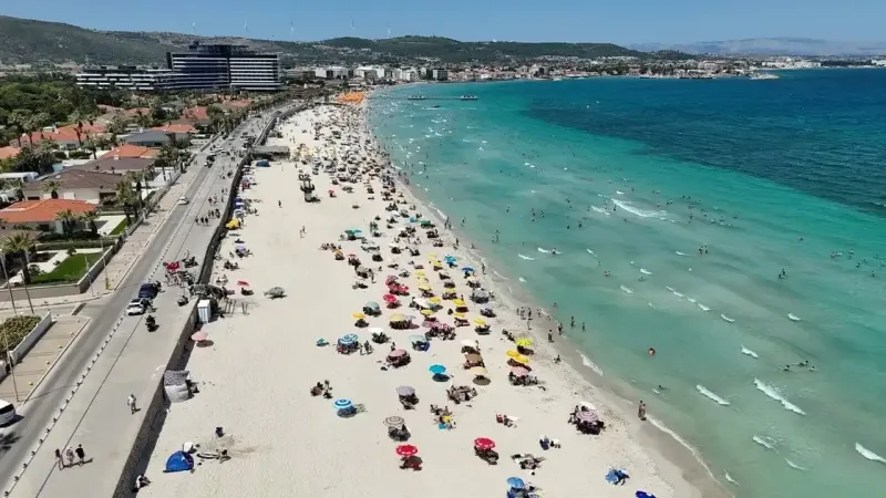 Çeşme'de misafiri kazıklamazsak Yunan'a kaptırmayız