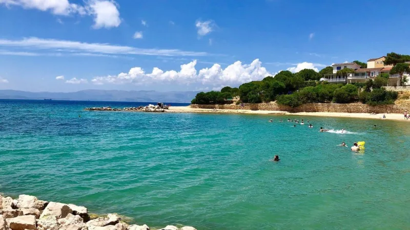 Çeşme'de ücretsiz ve sakin plaj: Tekke Halk Plajı'na ESHOT ile nasıl gidilir?
