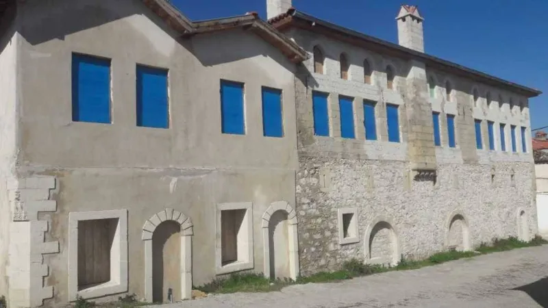 Çeşme’nin en büyük konağı: Şekerci Osmanağa Konağı ziyaretçileri hayran bırakıyor