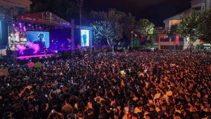 Ceza konserinde bıçaklı kavga: 1 kişi yaralandı
