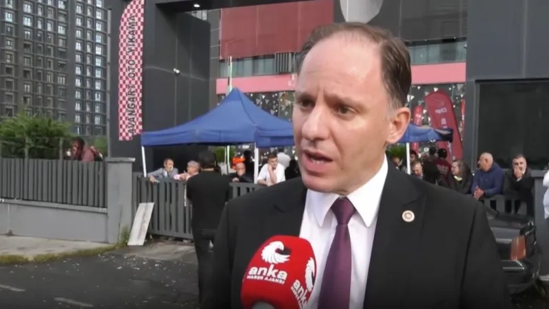 CHP İstanbul İl Başkanlığı'nde polis ablukası: O isimden tepki geldi