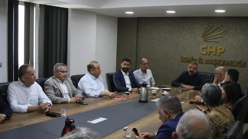 CHP İzmir örgütünden Tugay’a destek, işçilere ‘uzlaşı’ çağrısı