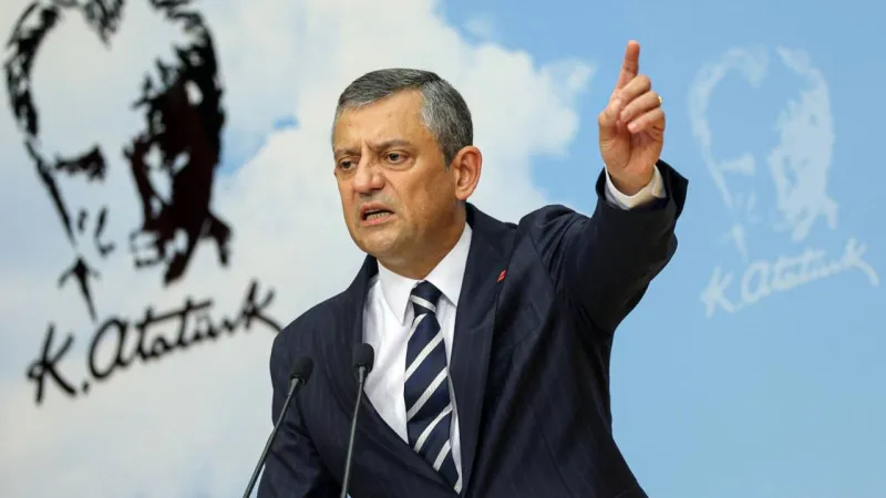 Özgür Özel'den İş Birliği Sinyali: MHP ile Demokrasi İttifakı mı?