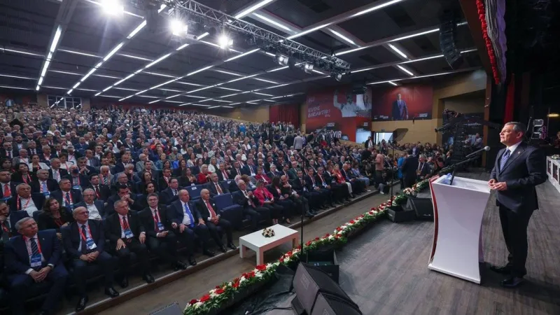 CHP'de kurultay günü: Parti programı 17 yıl sonra değişecek