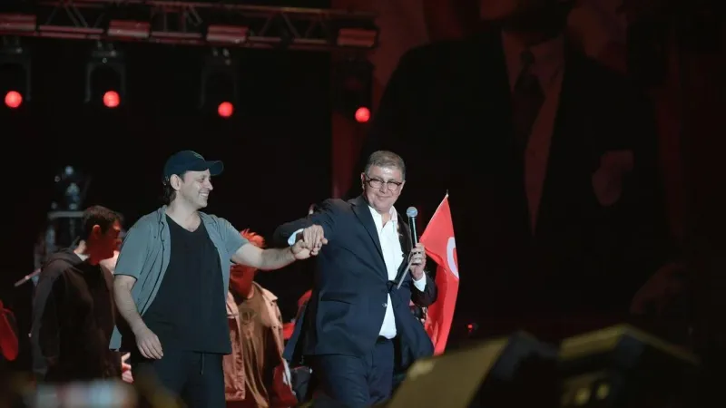 CHP’nin İzmir Mitingine Duman damgası: Tugay’dan daha iyi bir ülke sözü