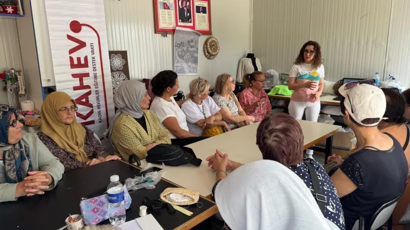 Çiğli'de 'kadın sağlığı' etkinlikleri sürüyor: Bu kez menopoz süreci ele alındı