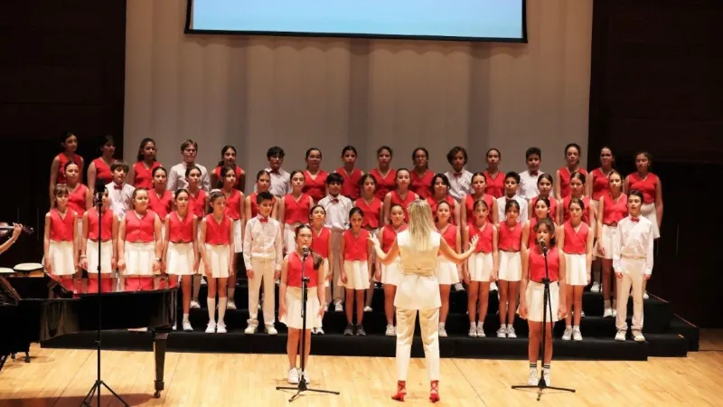 Çocuklar seslerini keşfediyor: İzmir’de koroya başvuru başladı