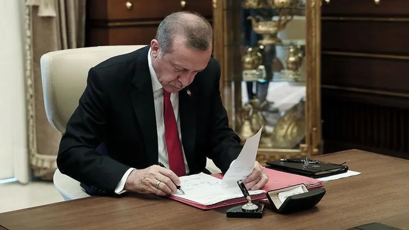Cumhurbaşkanı Erdoğan imzaladı... O isimler görevden alındı!