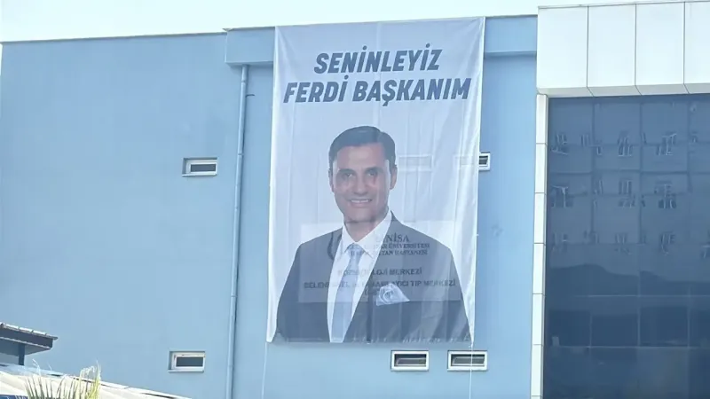 Ferdi Zeyrek'e Destek Yağıyor: Hastane Duvarında Duygusal Mesaj!