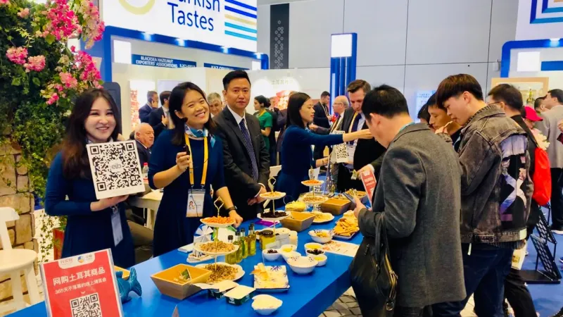 EİB Çin’e ticaret köprüsü kuruyor