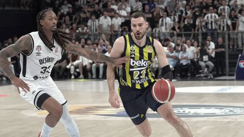 Fenerbahçe Beko şampiyonluk, Beşiktaş Fibabanka ise seriyi uzatmak için sahaya çıkacak