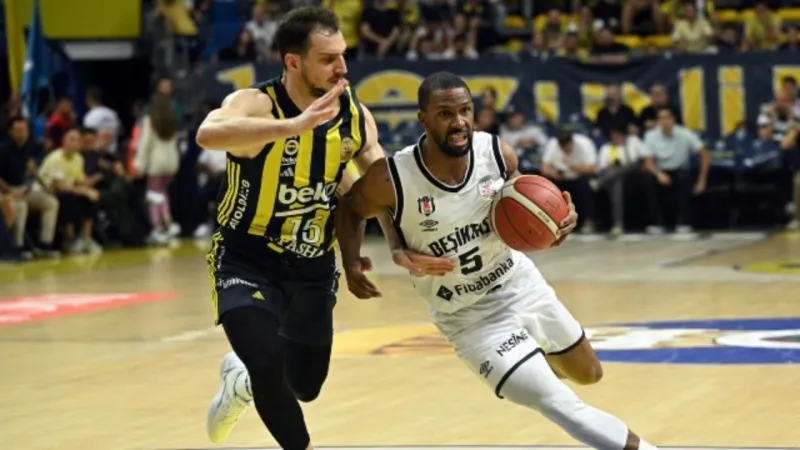 Final serisinde nefesler tutuldu: Fenerbahçe Beko – Beşiktaş Fibabanka ikinci randevuda