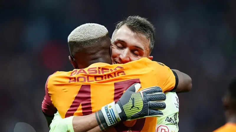 GS'den Bomba Transferler! 68 Gol Yiyen Kaleci ve Yeni Golcü Adayı!