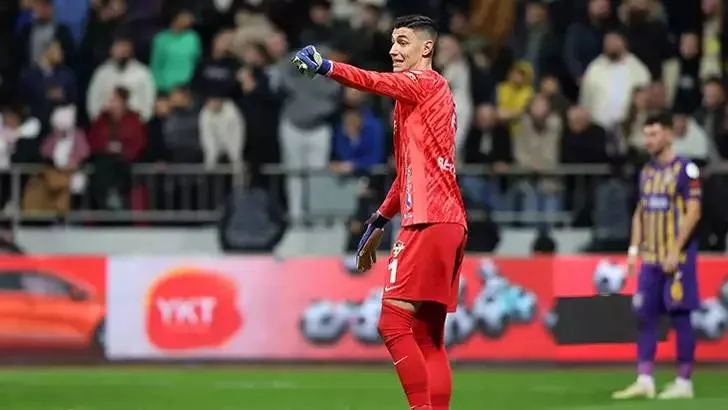 Galatasaray'ın gündemindeydi; Berke Özer'den transfer açıklaması