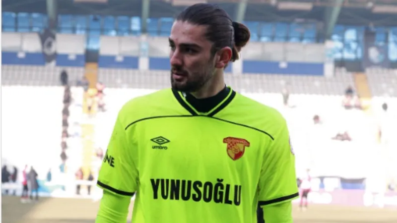 Göztepe'nin Yıldız Kalecisi Arda Özçimen'in Yeni Takımı Şaşırttı!