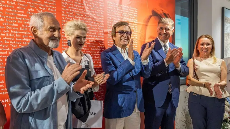 İzmir'de Sanat Şöleni: Devrim Erbil ve Erol Evgin Aynı Sergide!