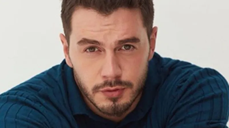 İsmail Ege Şaşmaz dizi setinde kaza geçirdi! Ameliyata oldu