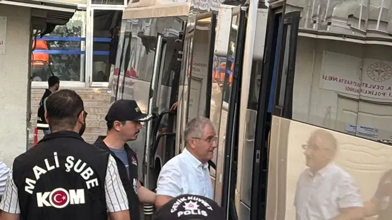 İstanbul'da İhale Operasyonu! İETT Genel Müdürü Gözaltında mı?