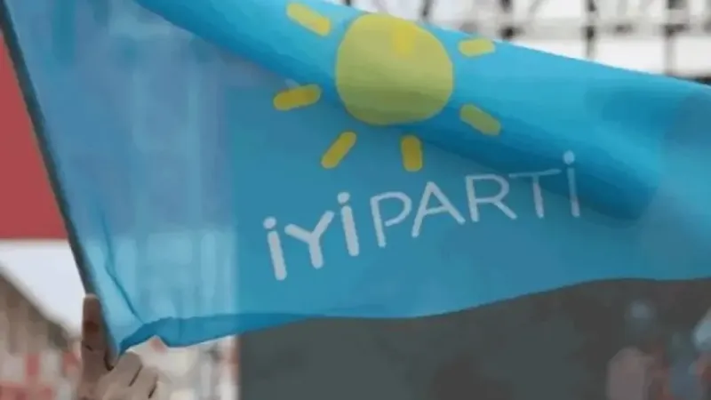 İYİ Parti’de deprem: 7 ilçe başkanı ve yönetimleri istifa etti