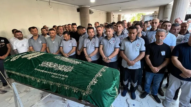 İZBAN’da hayatını kaybeden güvenlik görevlisi son yolculuğuna uğurlandı