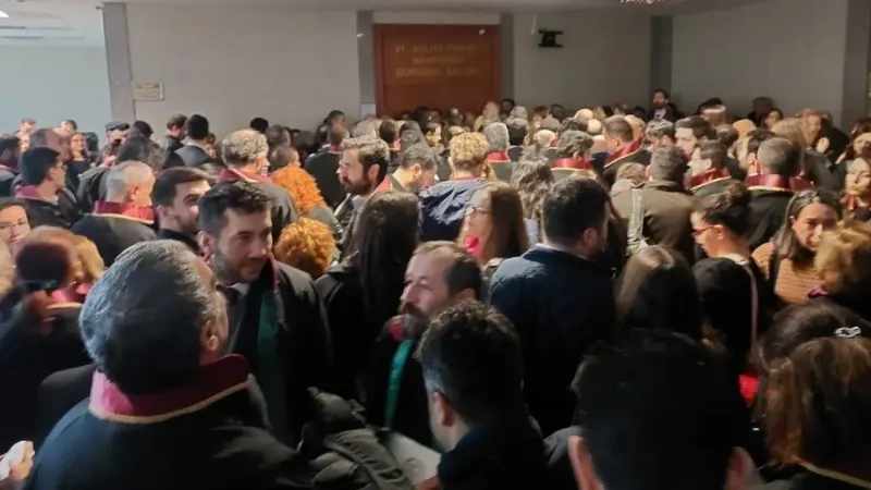 İzmir Barosu meslektaşlarını yalnız bırakmadı: Dava yerinde takip ediliyor