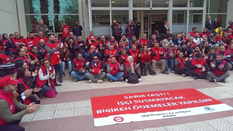 İzmir'de Sendika İsyanı! Belediyeden Alacaklar Ne Zaman Ödenecek?
