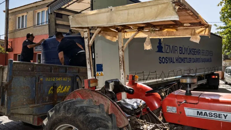 İzmir'den Yangınzedelere Can Suyu: Su Deposu Desteği Başladı!