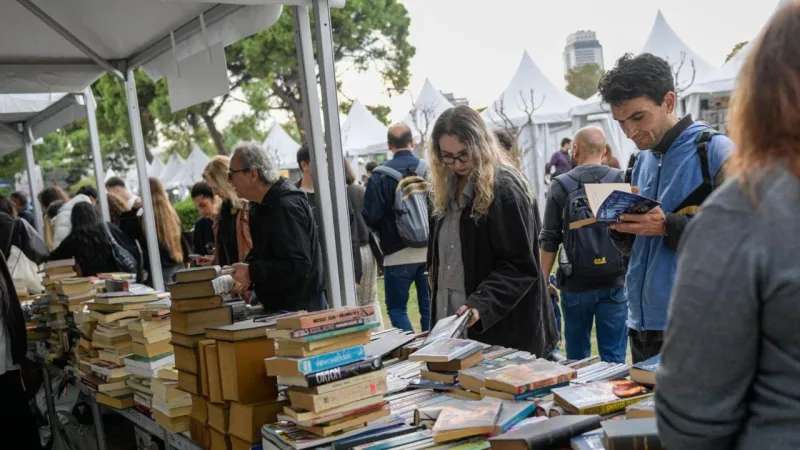 İzmir Kitap Fuarı Kültürpark’ta devam ediyor